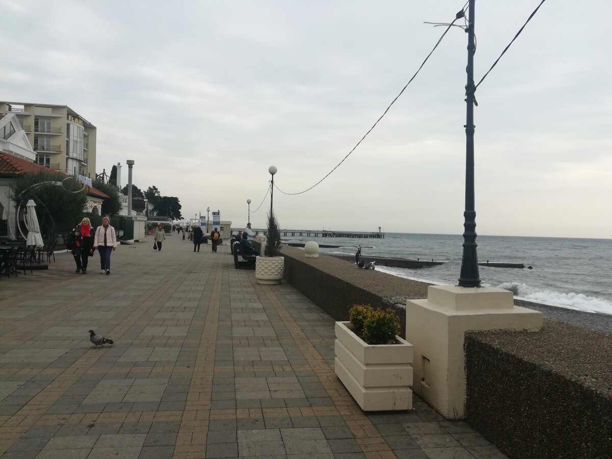 Набережная пляжа Чайка