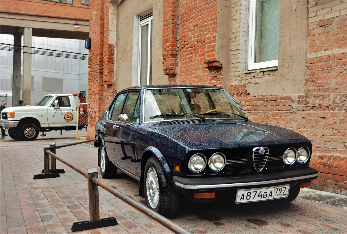 Alfa Romeo Alfetta (1975)