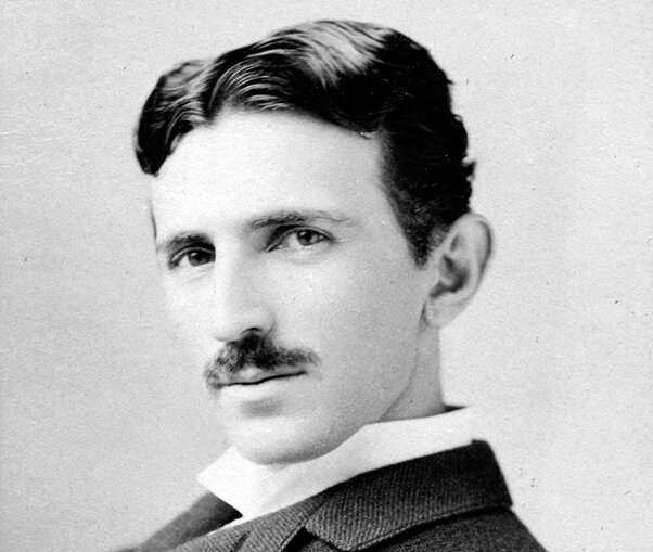Никола Тесла  — изобретатель, которым гордятся три народа: сербы, хорваты и американцы.