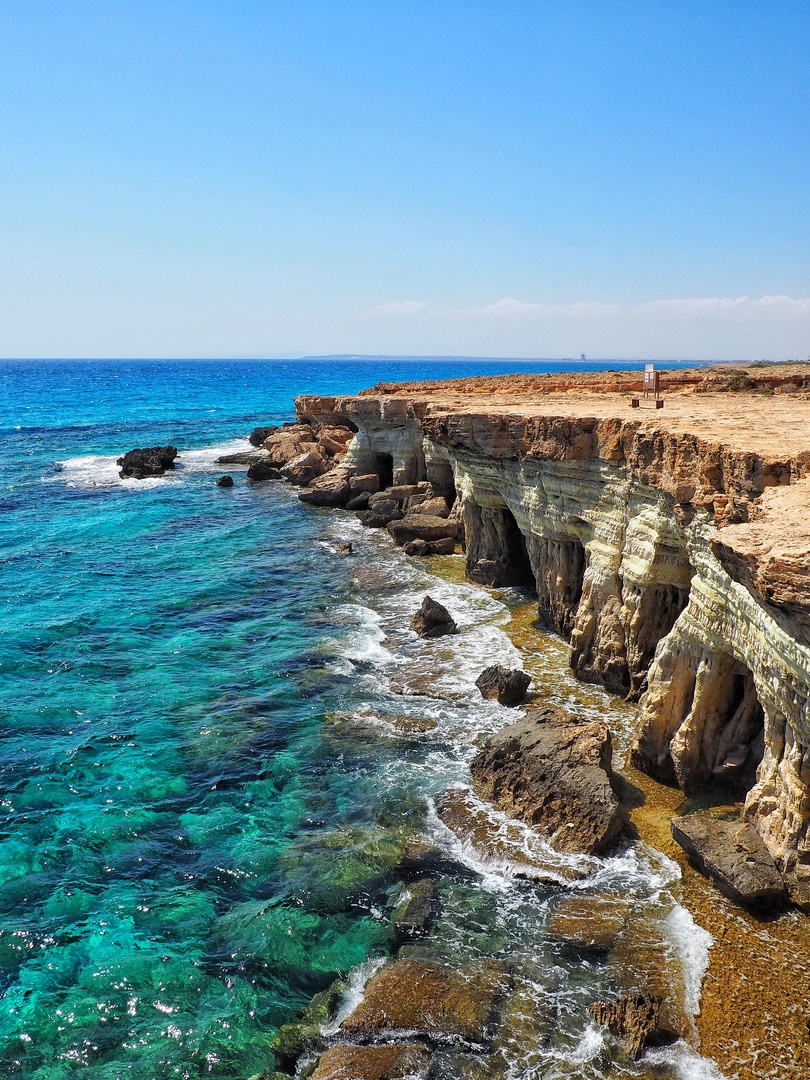 пещеры между Айянапой и Протарасом