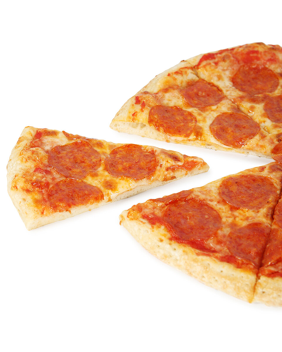 Пицца с колбасой