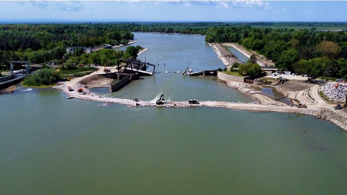 в краснодарском крае дома с рекой