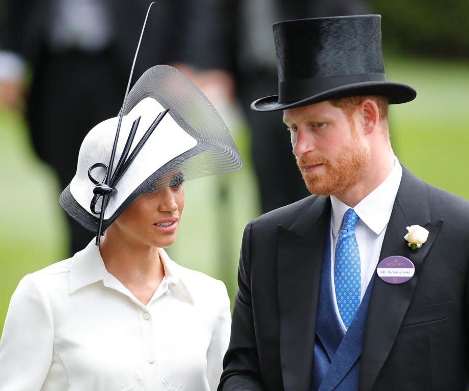     «Таскала за собой Гарри, как дрессированного тюленя»: как Меган Маркл влюбила в себя принца