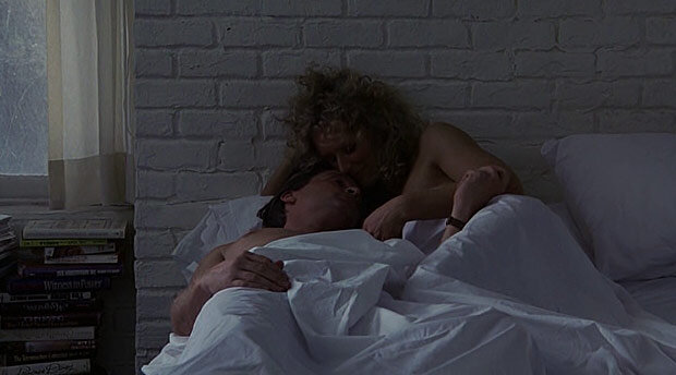 Кадр из фильма "Роковое влечение" (1987)