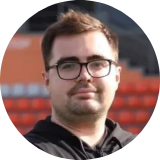 На вопросы ответил спортивный врач Артем Рыженко