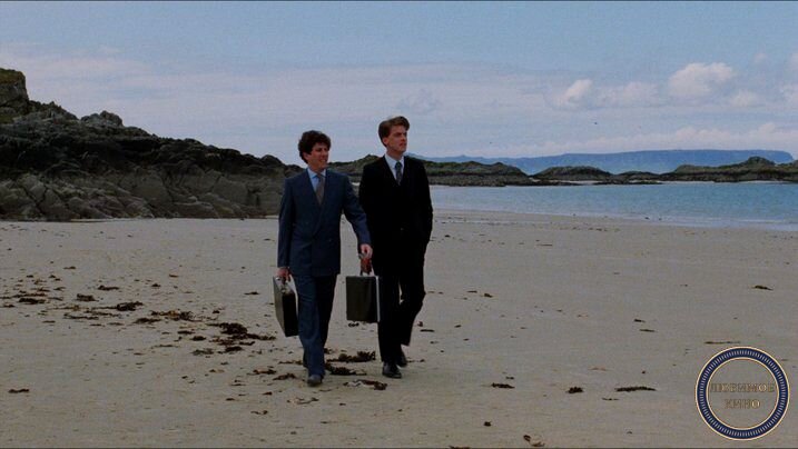 Местный герой (1983). Источник: https://coldfeet-space.nyc3.cdn.digitaloceanspaces.com/wsb/2020/02/local-hero-1.jpg 