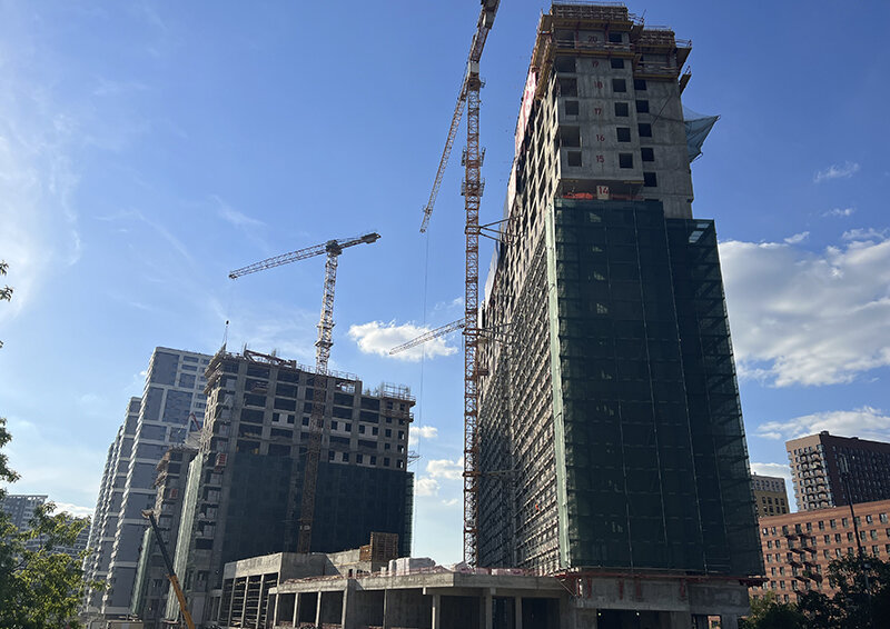    Строительный рынок без иностранных игроков: какие дома строят в новых реалиях и что будет дальше