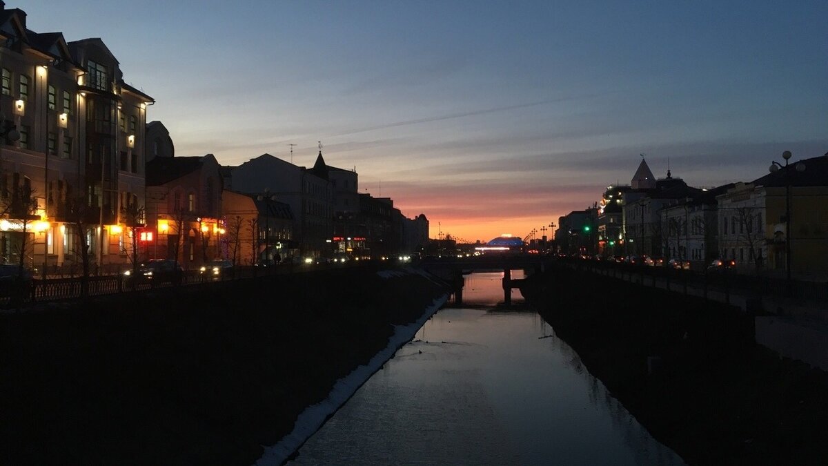     В Татарстане пятничный вечер, 28 июля, завершился обсуждением усиливающейся жары, роста болезней и отсутствия слона в казанском зоопарке. Подробнее — в итогах дня от Inkazan.