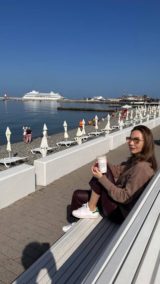 Я могу работать на лавочке у моря 