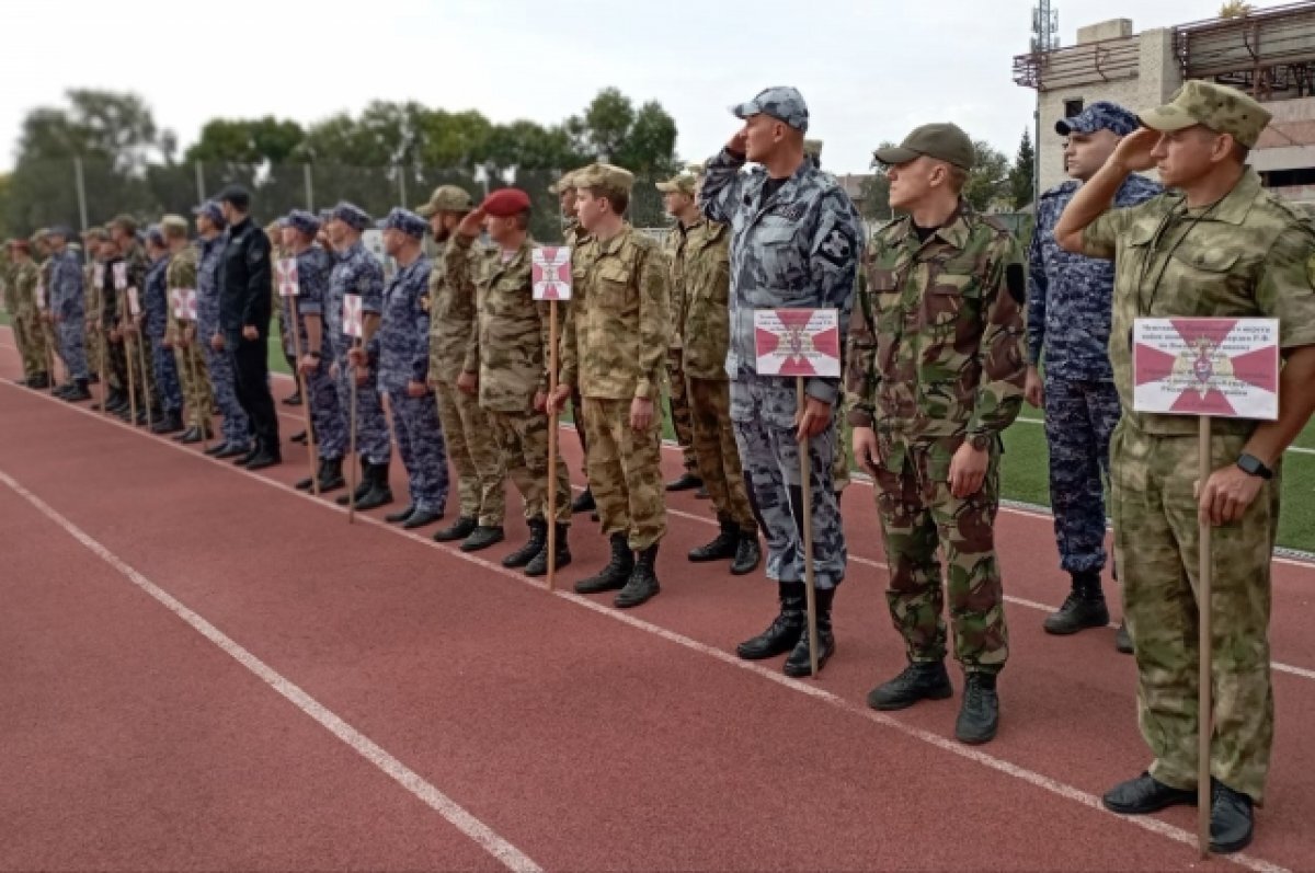   В Тольятти росгвардейцы ПФО соревнуются в военно-прикладных дисциплинах