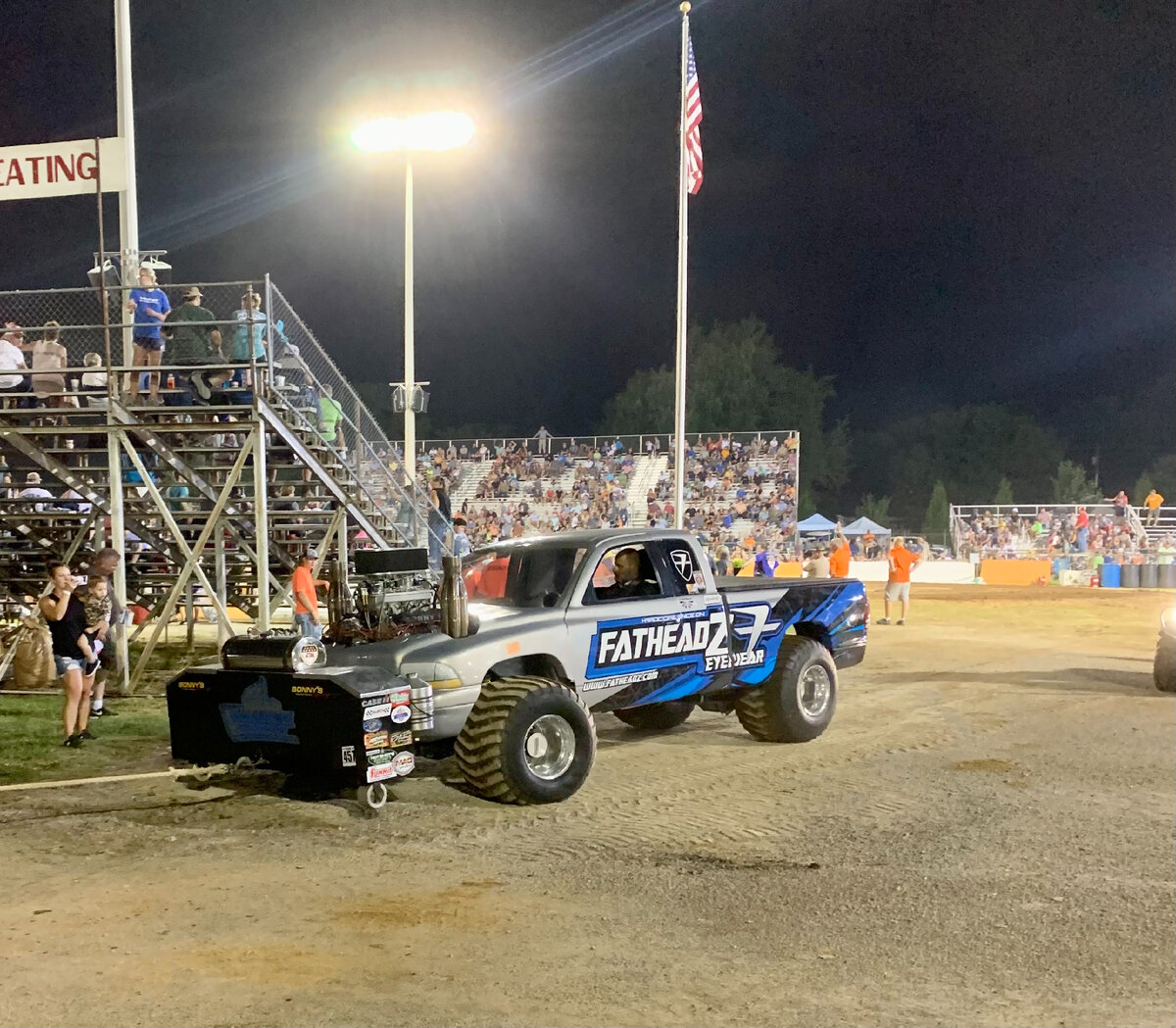 Есть класс "обычных" пикапов.