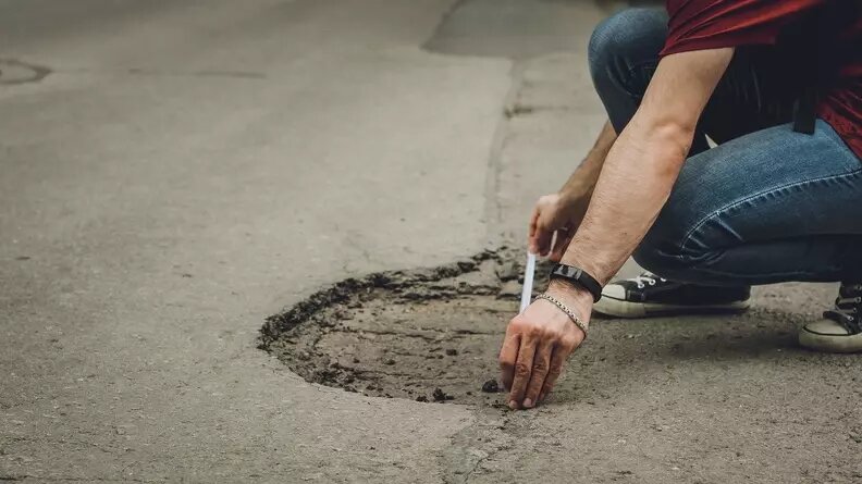     В Ростовской области выбрали подрядчика, который оценит качество дороги в Мясниковском районе, говорится в материалах госзакупок.