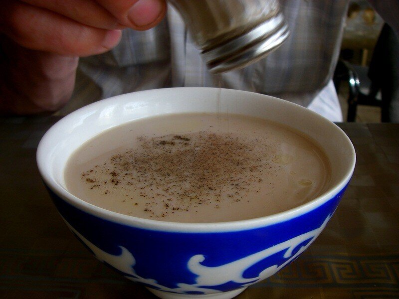 Кабардинское молоко. Джомба калмыцкий чай. Белый чай калмыцкий. Монгольский калмыцкий чай. Калмыцкий чай национальный.
