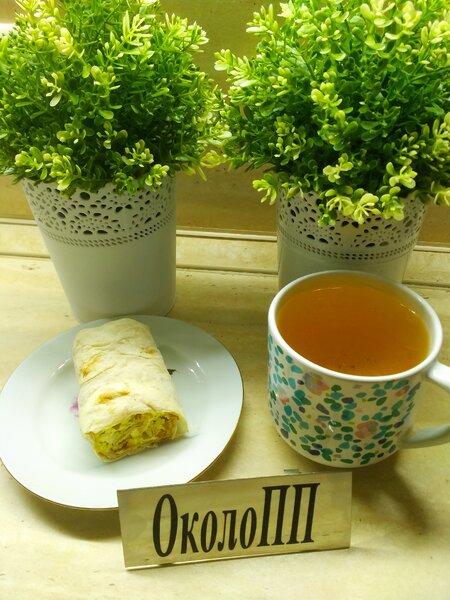 Творожно-яблочный рулет