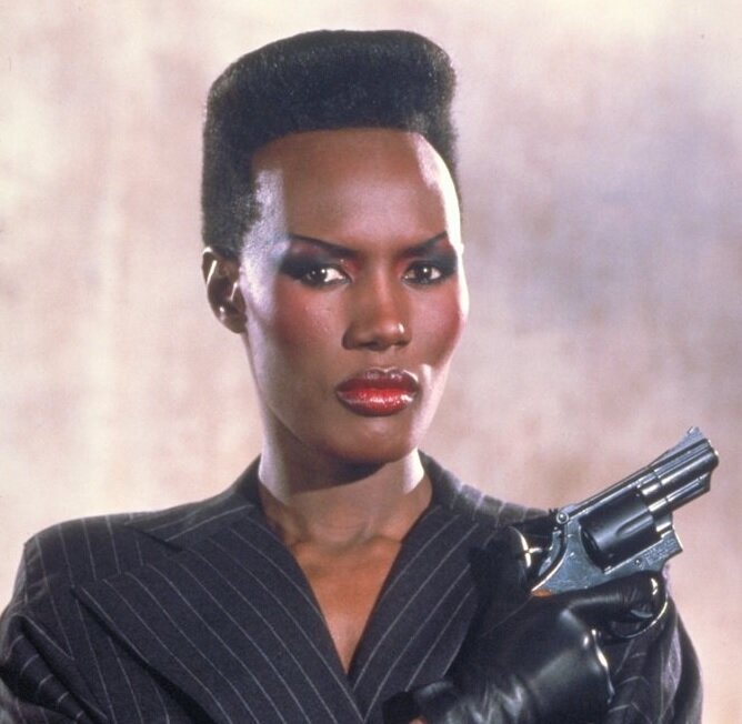 между прочим - персонаж из бондианы. Злодейка правда.