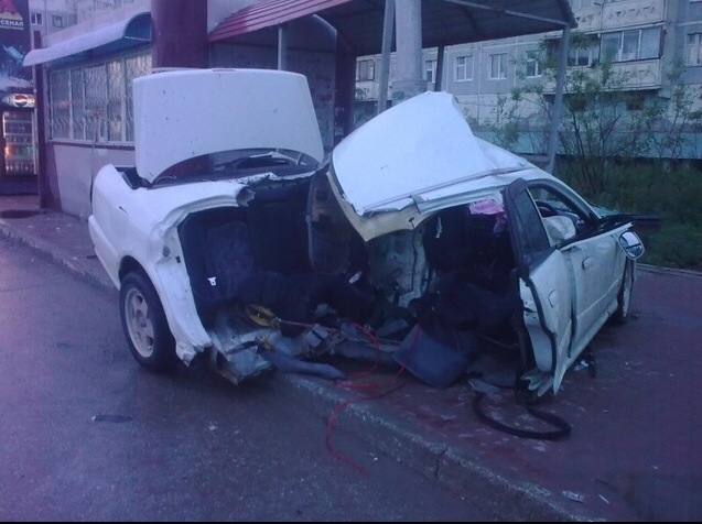 Эта история началась в далеком 2008 году, когда пошлины на ввоз подержанных автомобилей старше 5 лет выросли до небес!!! Только за один кузов требовали 5000 евро. А если брать в расчет то, что в Японии за эти деньги можно приобрести очень хороший внедорожник, или седан бизнес класса, конечно, с пробегом, то ввозить авто стало не выгодно. Но наши безнесмены нашли выход...