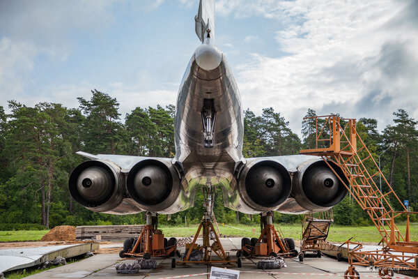 Ту-144 в Жуковском. Памятник сверхзвуковой игле ?✈️?