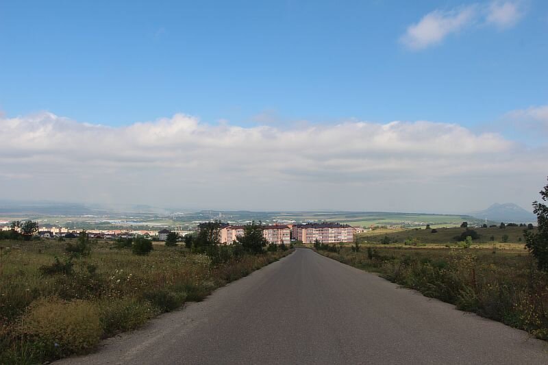 Выезд из Лермонтова. Дорога к горе.