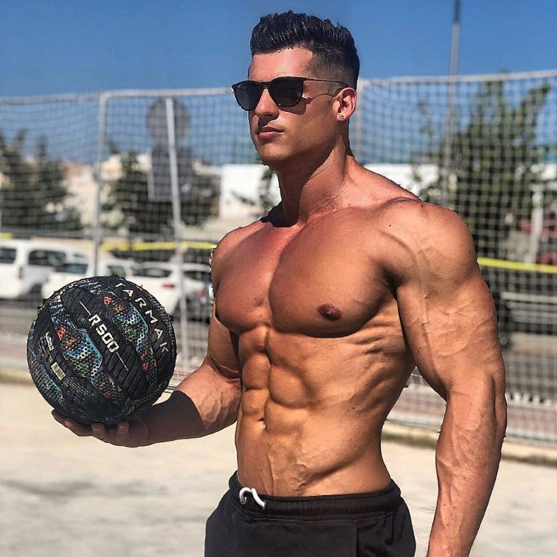 фото с сайта Musclemania