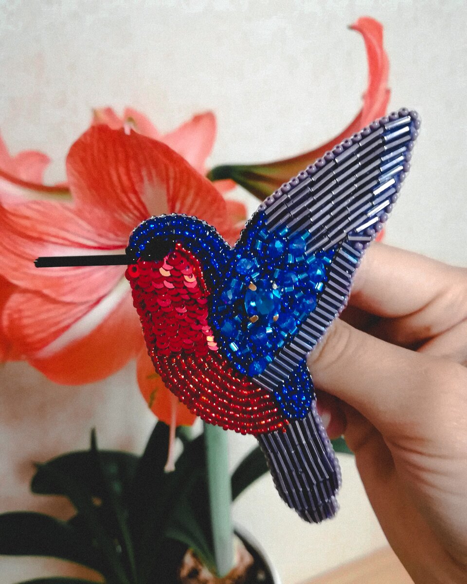 Брошь Колибри.