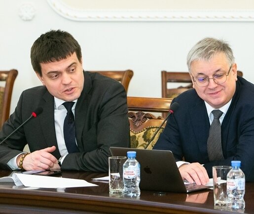 Министр науки и высшего образования РФ Михаил Котюков, ректор ВШЭ Ярослав Кузьминов