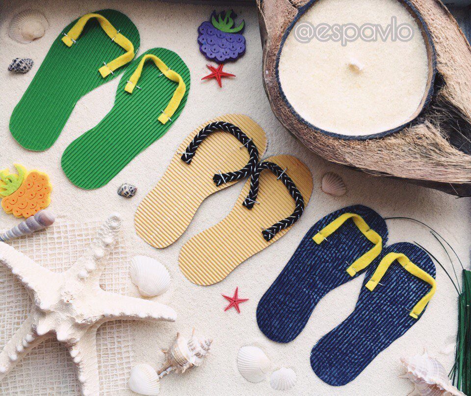 Оформление заданий-фантов в виде пляжных сланцев.