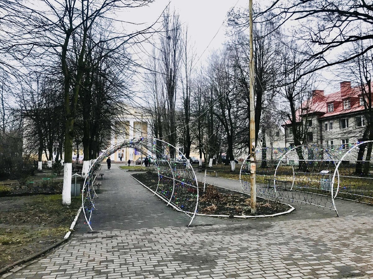 Кинотеатр в Балтийске. Здание КМЦ на улице Ленинградская, д. 2.