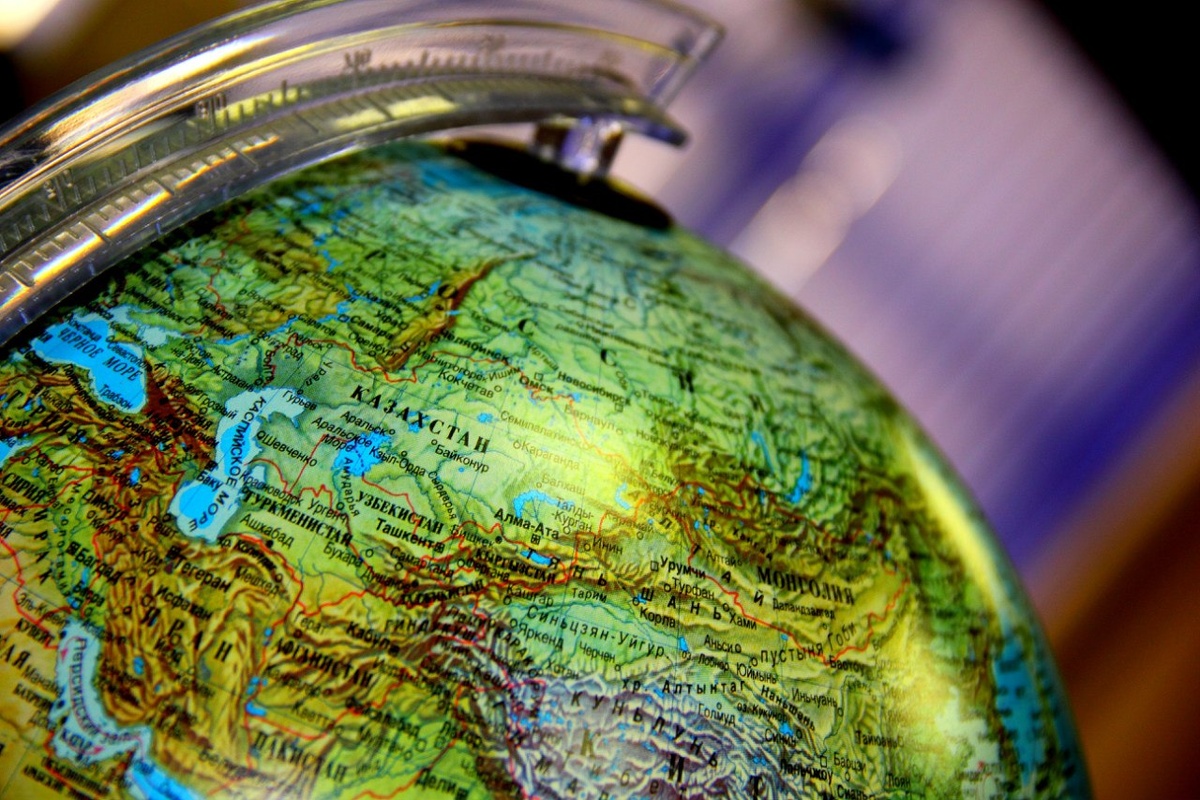 В каждой стране проститутки разные, поэтому и тонкости разные.