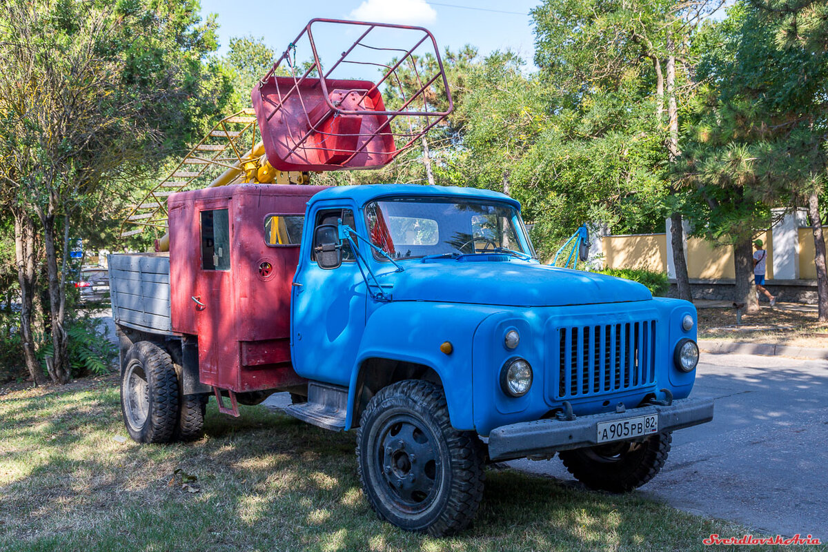 Старая рухлядь или заслуженный труженик? Газ-52 | Авиация и техника -  СвердловскАвиа | Дзен