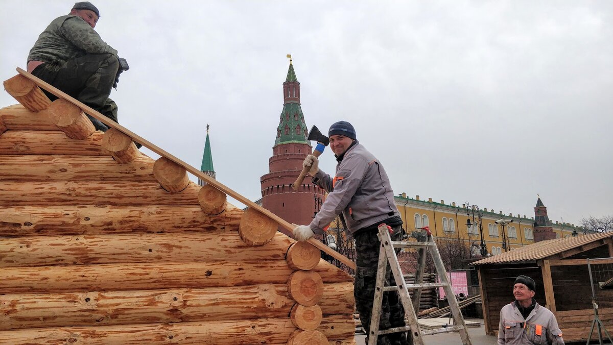 Сотни лет Московский Кремль не видел деревянных домов у стен своих | Русдом  | Дзен