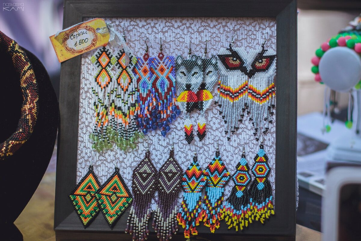 вертикальный дисплей для сережек, фото из личного архива