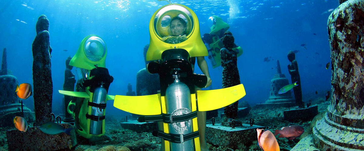 Нечем привлечь туристов? Постройте подводный храм (Индонезия)