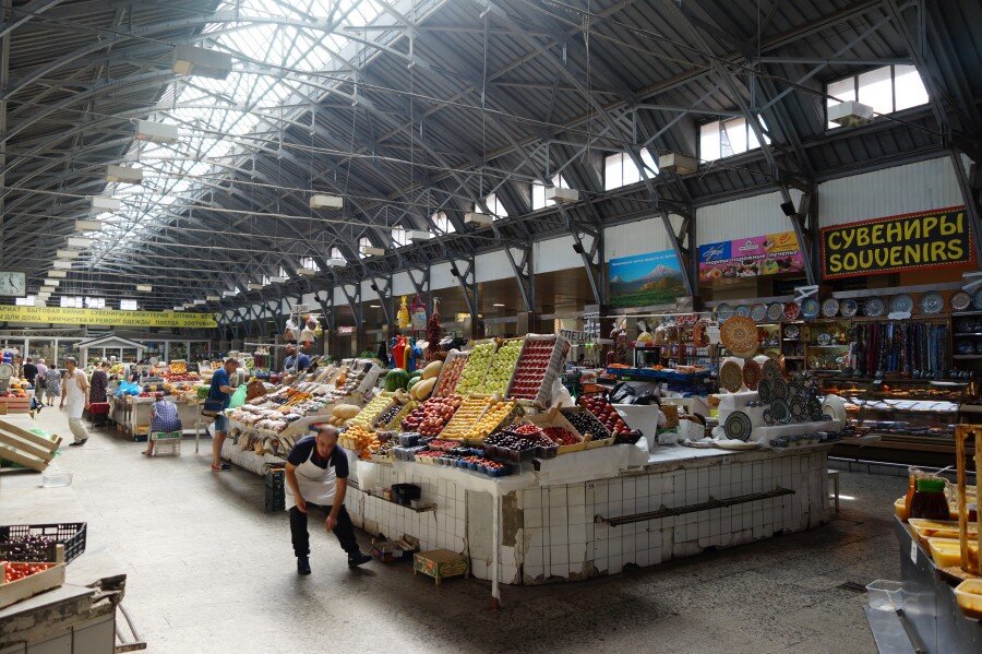 Рынок на удельной спб. Спб апраксин двор рынок. Владимирский рынок в санкт-петербурге. Метро удельная рынок. Сенной рынок, санкт-петербург, московский проспект, 4.