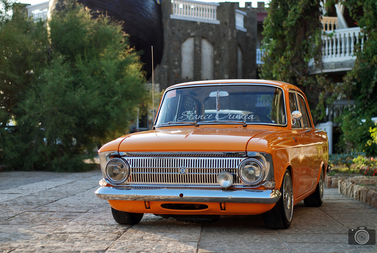 Зеркально-глянцевый