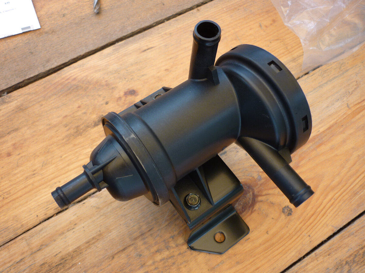 Маслоотделитель в системе вентиляции картерных газов | АвтоХит | Дзен