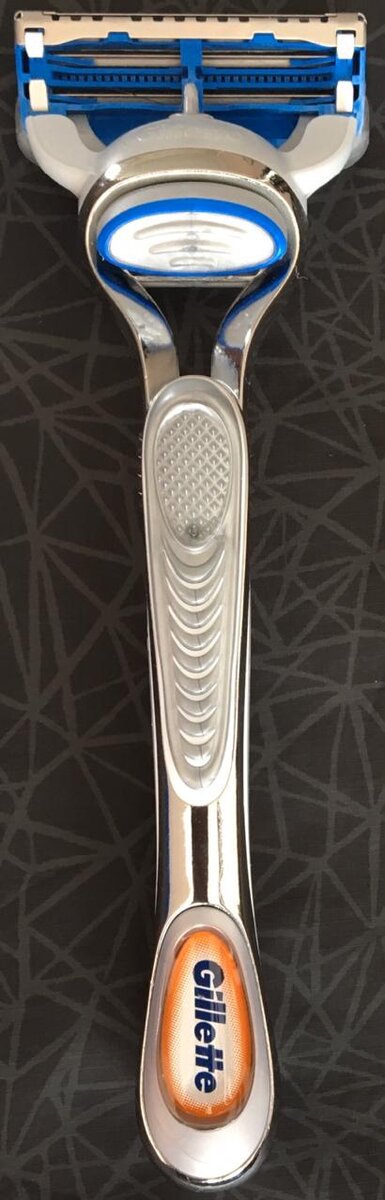 Станок Gillette SkinGuard Sensitive: долгожданная новинка