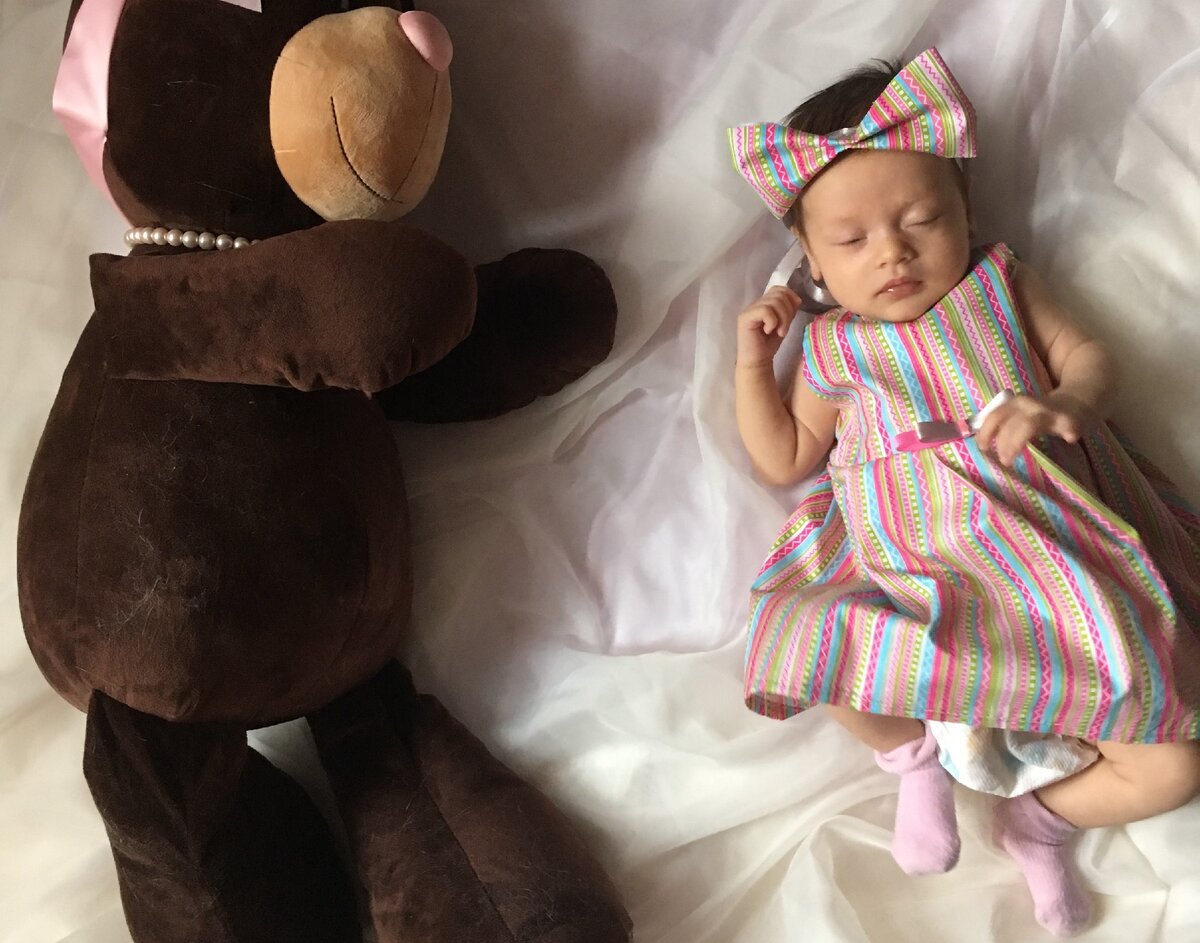 Платье я сшила полностью на руках. Для одной фото. Фото из личного архива