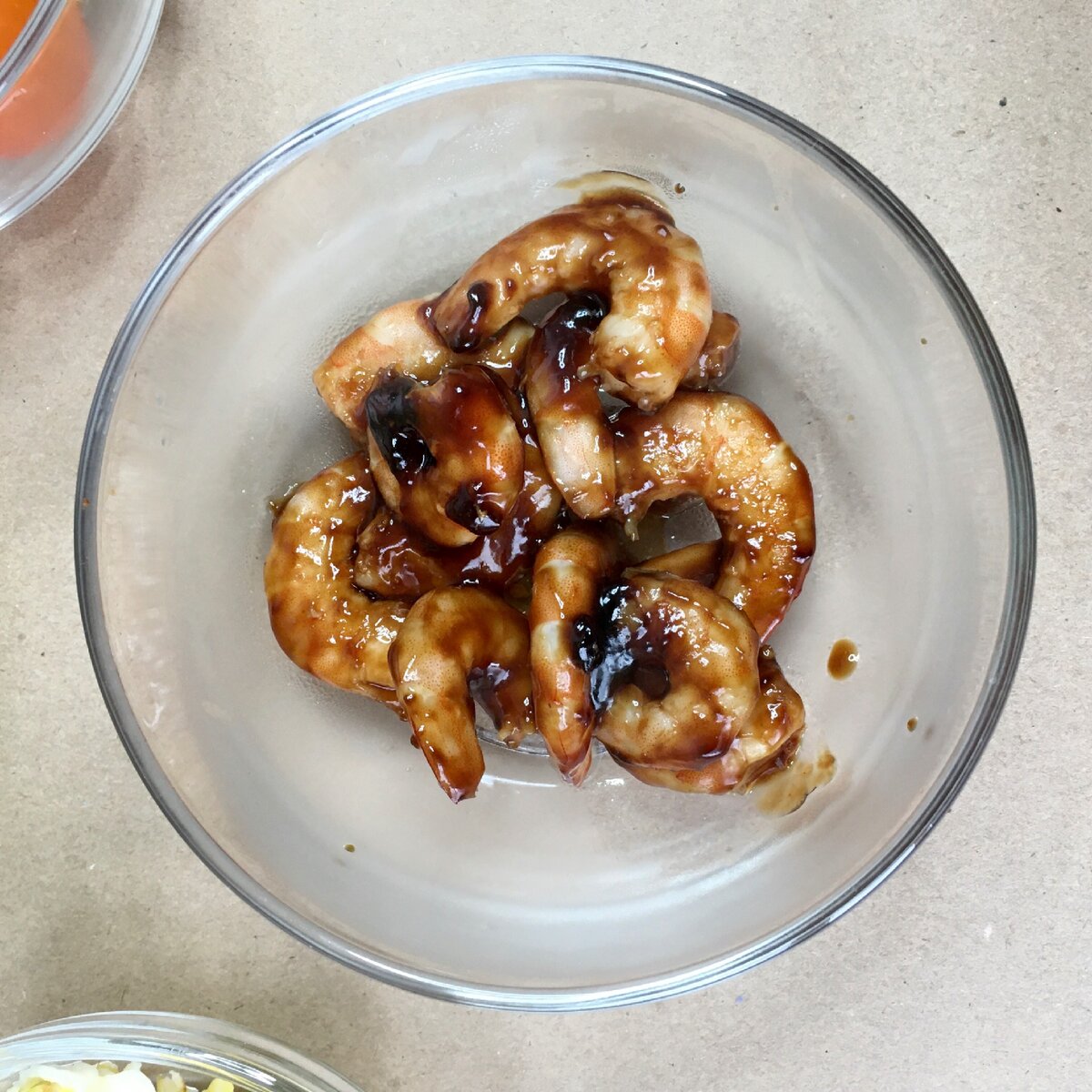 креветки терияки рецепт. креветки терияки. креветки в терияки соусе с чесноком. брокколи с терияки вкусные. креветки терияки рецепт.