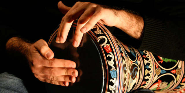 барабан дарбука, источник- время звука