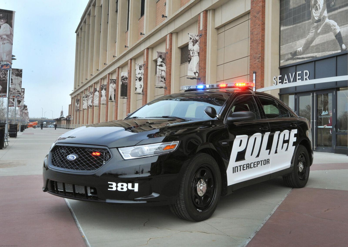 Ford Taurus Police Interceptor