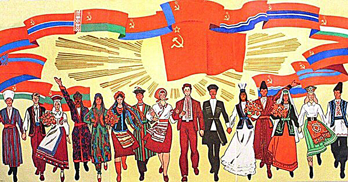 А этот в малиновом прикиде кто?