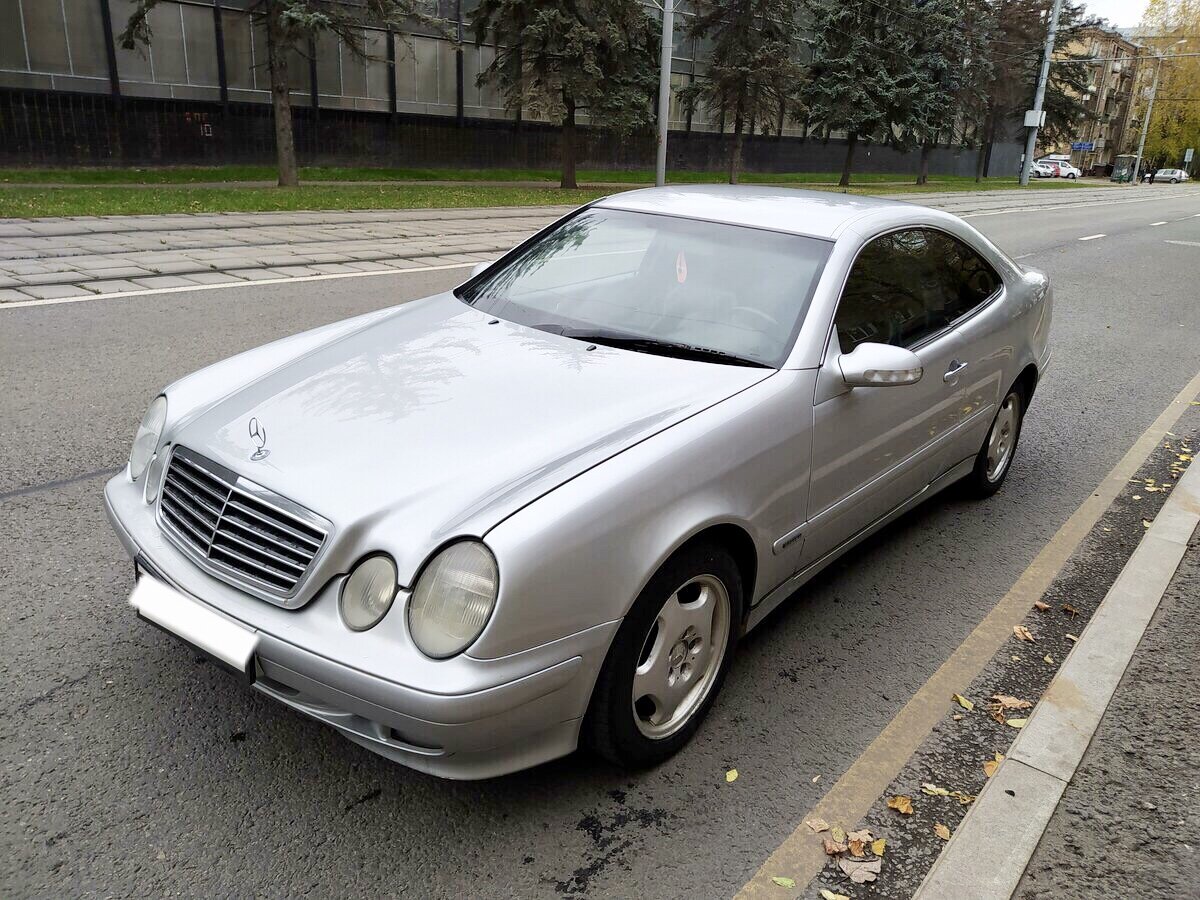 При покупке нужно уделять внимание состоянию кузова.