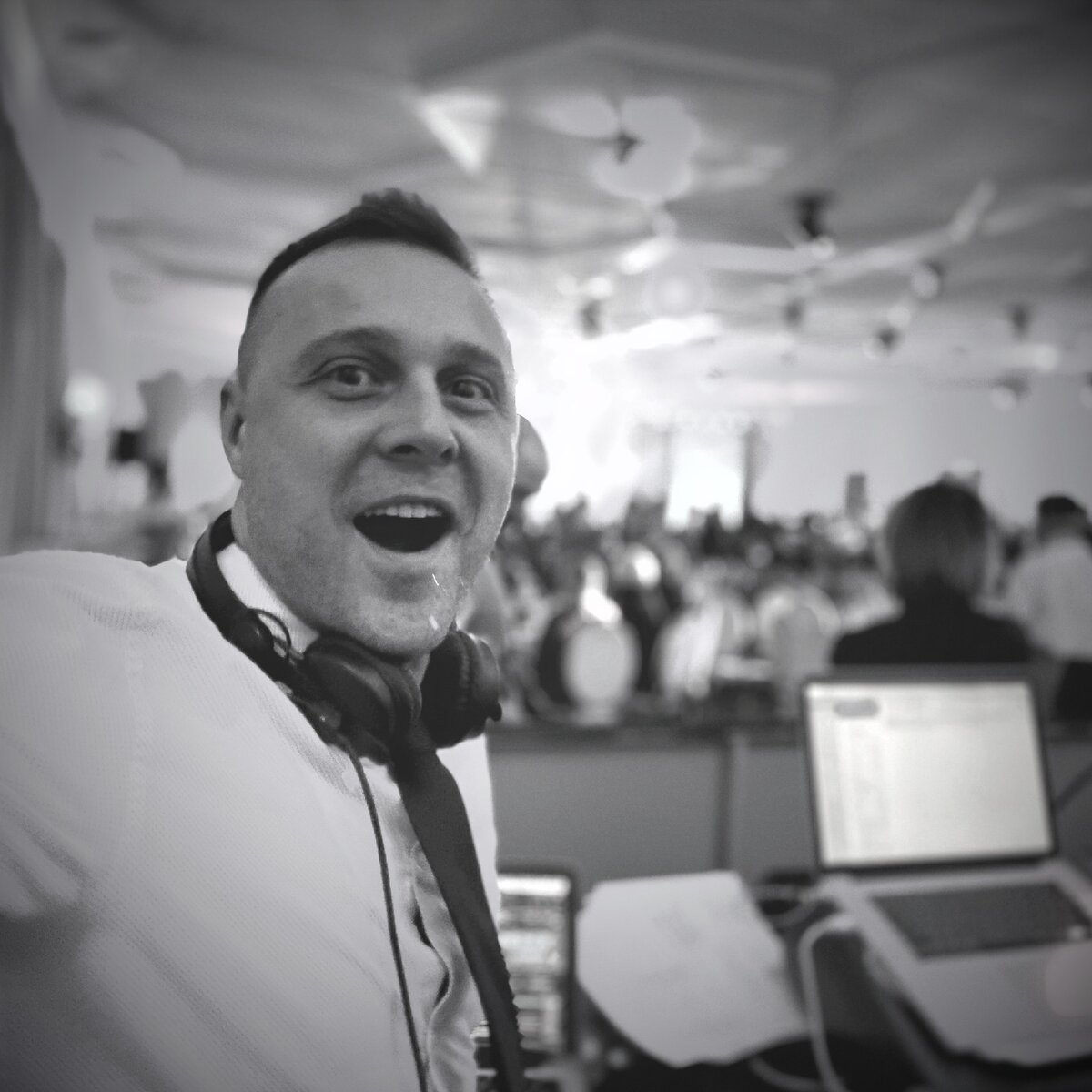 Диджей Алексей Шилов (Dj Jastin) на корпоративном мероприятии