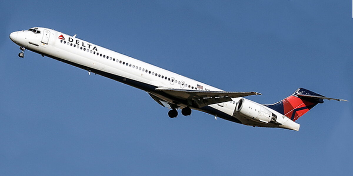 McDonnell Douglas MD-90