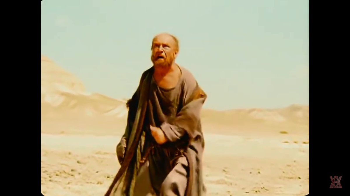 Лев Дуров в роли бывшего сборщика податей Левия Матвея. Кадр из фильма "Мастер и Маргарита" 1994 года. Режиссер Юрий Кара. 