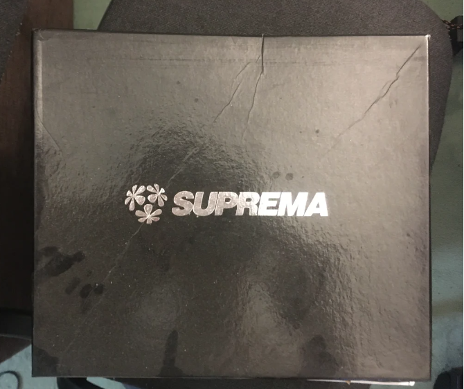 Вот так выглядела вторая коробка, когда я ее только нашел. А внутри...