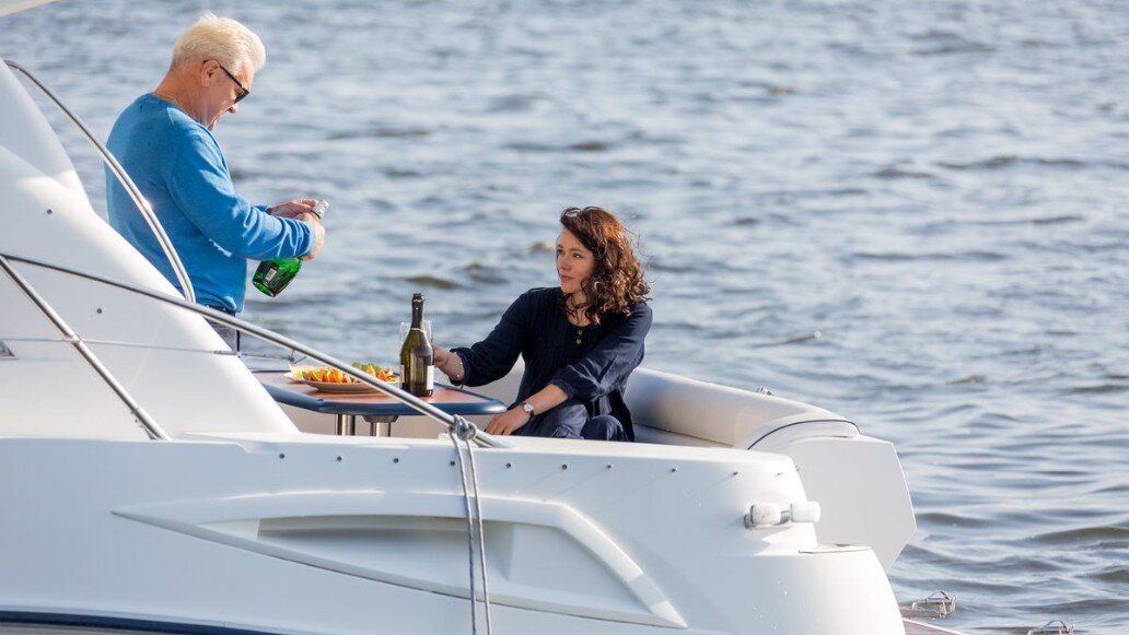 Водоворот, сериал 2020-2020, 1 сезон - кадры, трейлеры, смотреть онлайн, актеры,