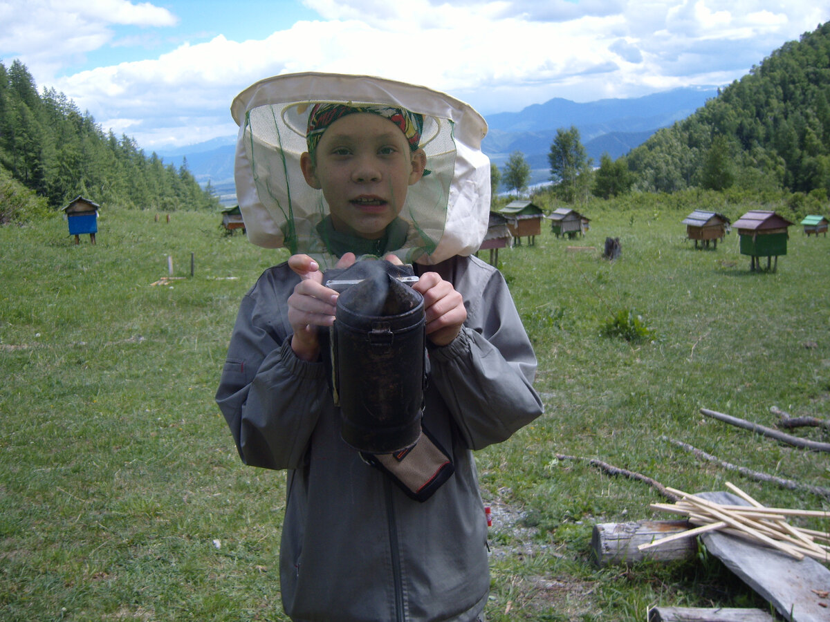 А вот этому человеку мы передадим свое мастерство!