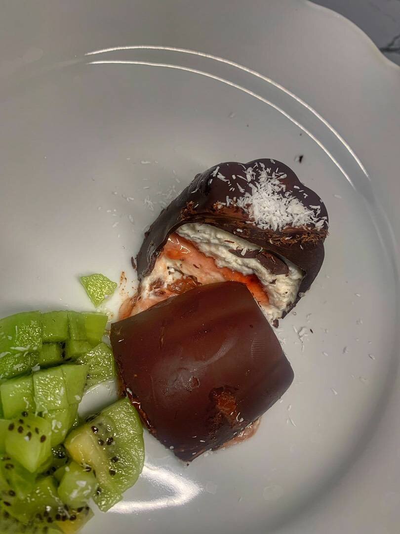 Творожный десерт с шоколадом и цукатами, пошаговый рецепт с фото