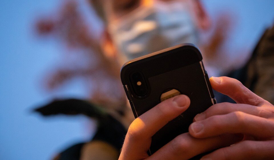     Мошенники использовали телефон семьи миллионеров с Рублевки, чтобы обманывать россиян  GLOBAL LOOK PRESS